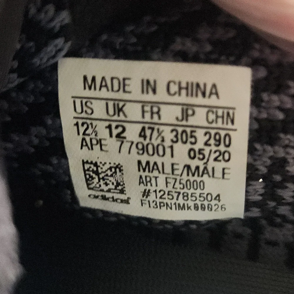 ADIDAS YEEZI BOOTS 350 CARBON Men's 12 1/2. - Picture 13 of 15